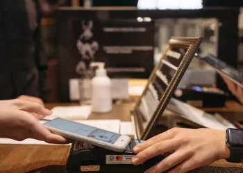 How Can Blockchain Reshape the Global Payment System? Can It Make Cross-Border Payments Faster and Cheaper?