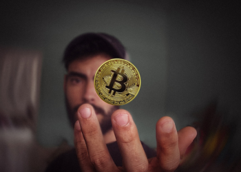 How to Navigate the Legal Grey Areas in Blockchain and Cryptocurrency? What Compliance Challenges Are Impacting Business Decisions?