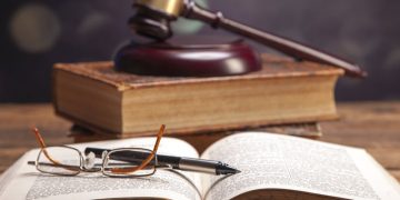 How Will New Legal Frameworks Balance Innovation and Risk Amid Blockchain’s Rapid Development?